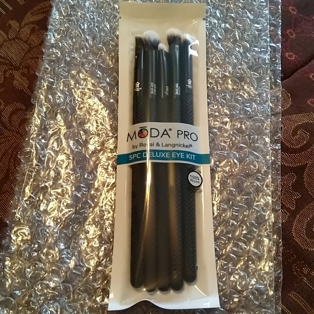 Moda Pro eye kit